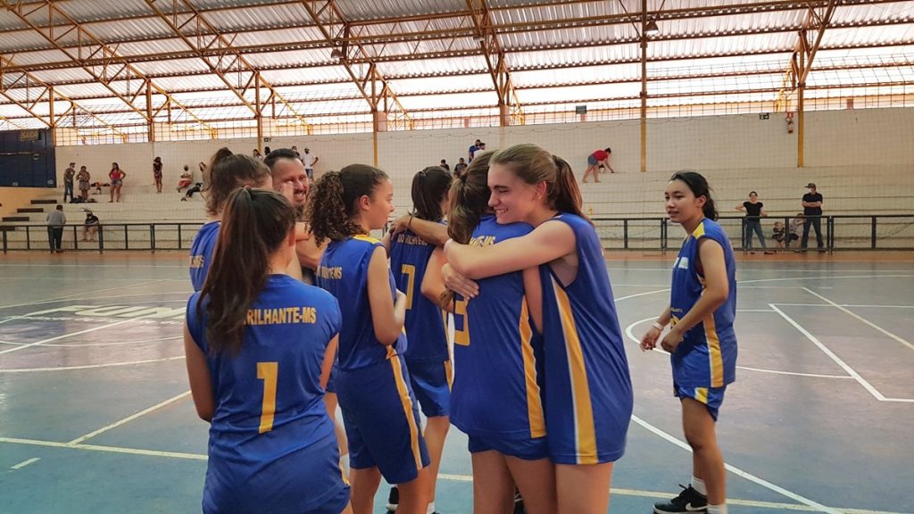 Dourados vence no masculino e Rio Brilhante no feminino do basquete dos Escolares