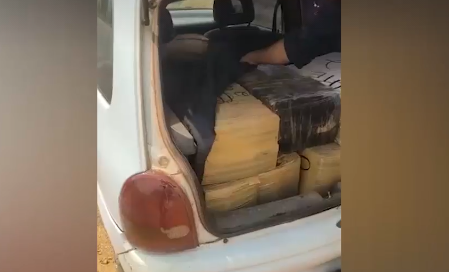 PRF persegue, atira e prende traficante com quase 500 Kg de maconha em rodovia de Bonito