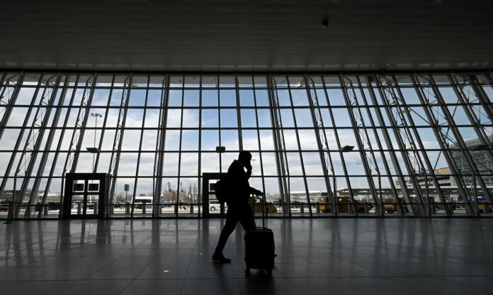 2021-04-14t174959z_1496644977_mt1sipa000ld9tw0_rtrmadp_3_sipa-usa