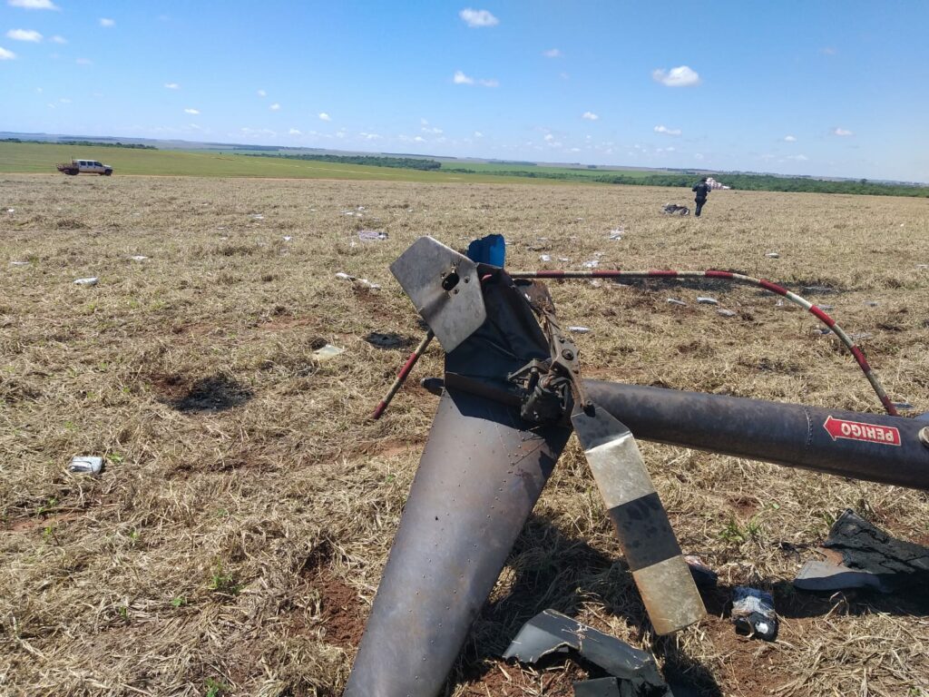 Helicóptero com carga de cocaína cai em Ponta Porã e mata duas pessoas carbonizadas