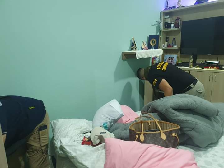 Polícia realiza operação em presídio na fronteira em buscas de provas de homicídios