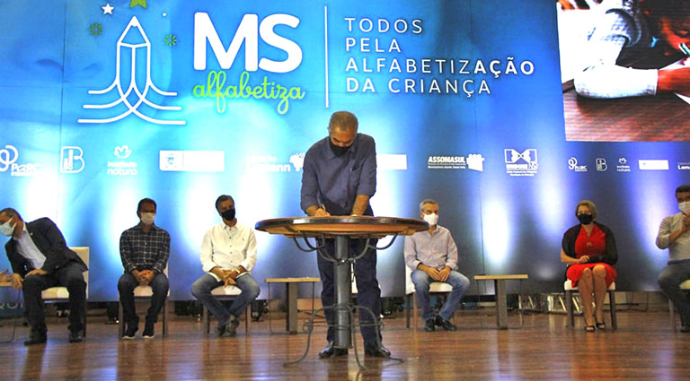 Com R$ 8,5 milhões de investimento, Governo lança programa para melhorar alfabetização na rede pública