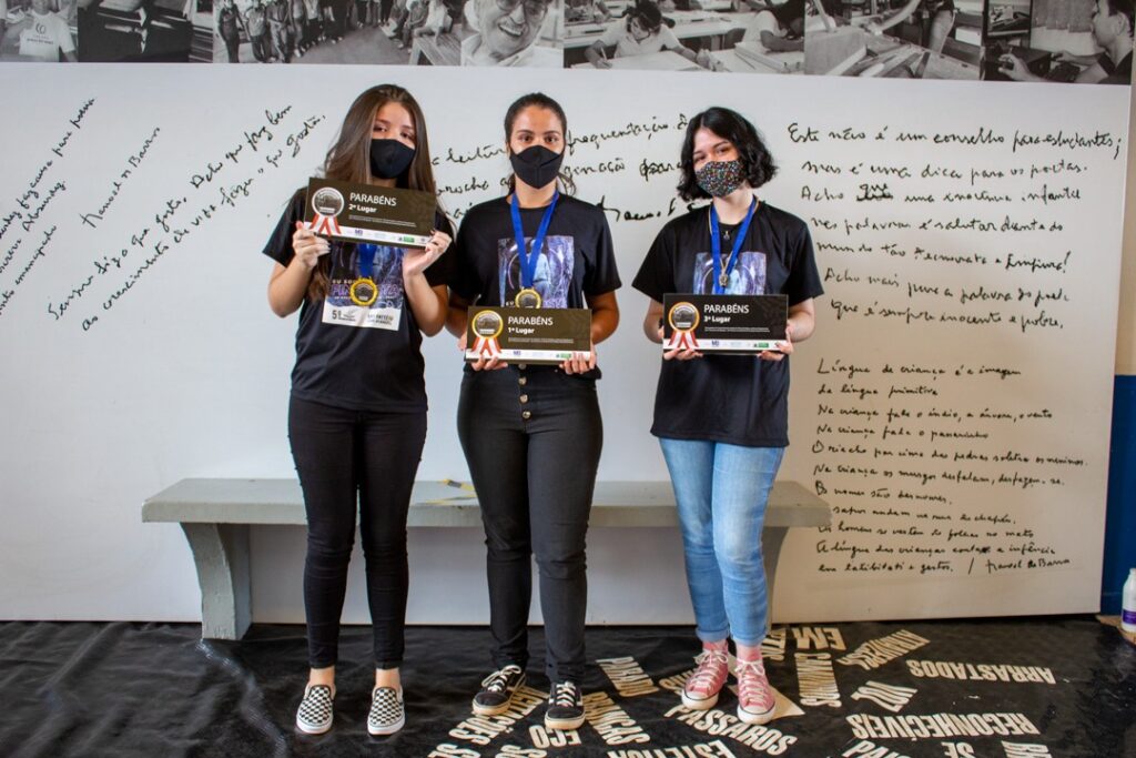 5º Concurso de Redação da FMB premiou alunas de escolas públicas com bolsas a universidade
