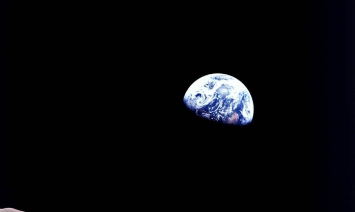 apollo08_earthrise