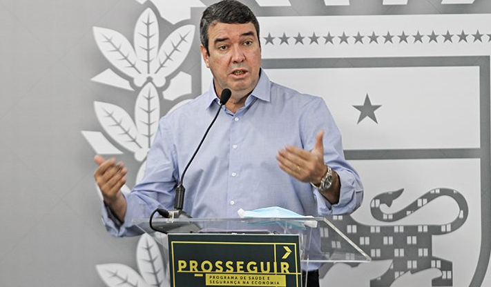 Uso de máscara não é mais obrigatório no MS em locais abertos Uso de máscara não é mais obrigatório no MS em locais abertos
