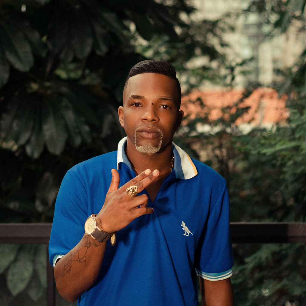 'Trava na Pose': MC Topre faz show na Capital em evento com mais quatro cantores nesta 6ª feira