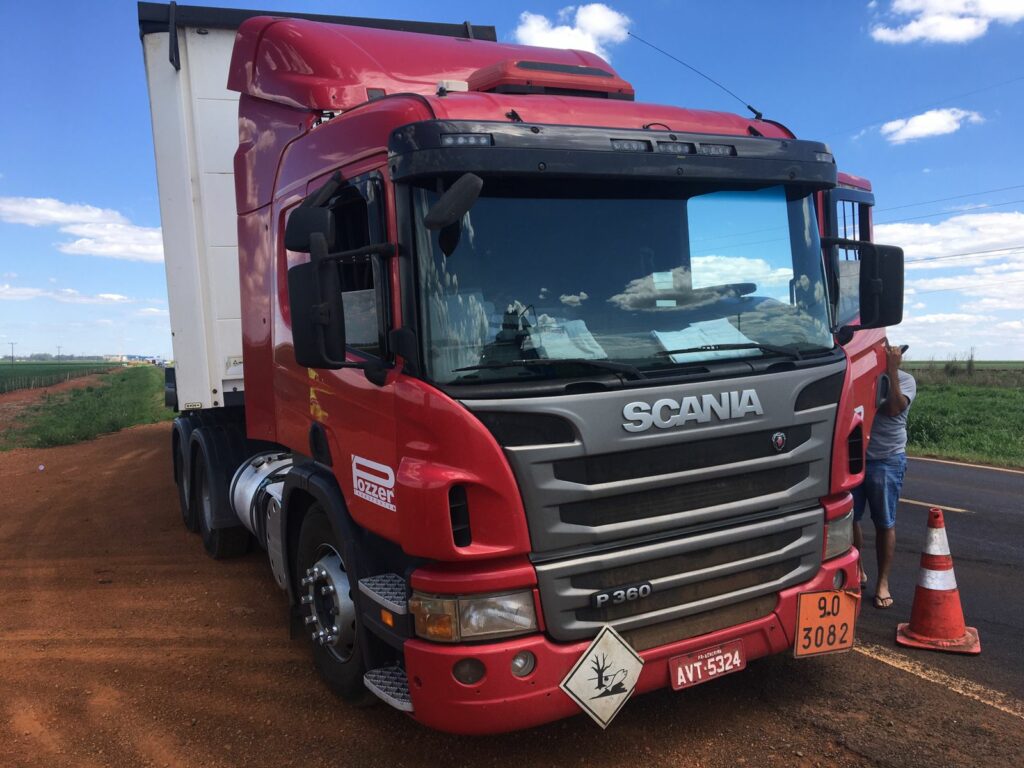 Confronto com PM faz dois mortos após motorista sequestrado usar 'botão do pânico' em MS Confronto com PM faz dois mortos após motorista sequestrado usar 'botão do pânico' em MS