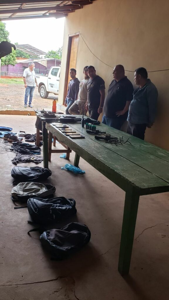 Vídeo: Polícia impede sequestro contra família de ex-atacante da seleção do Paraguai Vídeo: Polícia impede sequestro contra família de ex-atacante da seleção do Paraguai
