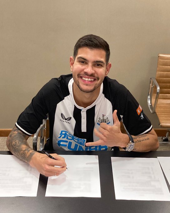 Meio-campista brasileiro Bruno Guimarães é contratado pelo Newcastle Meio-campista brasileiro Bruno Guimarães é contratado pelo Newcastle