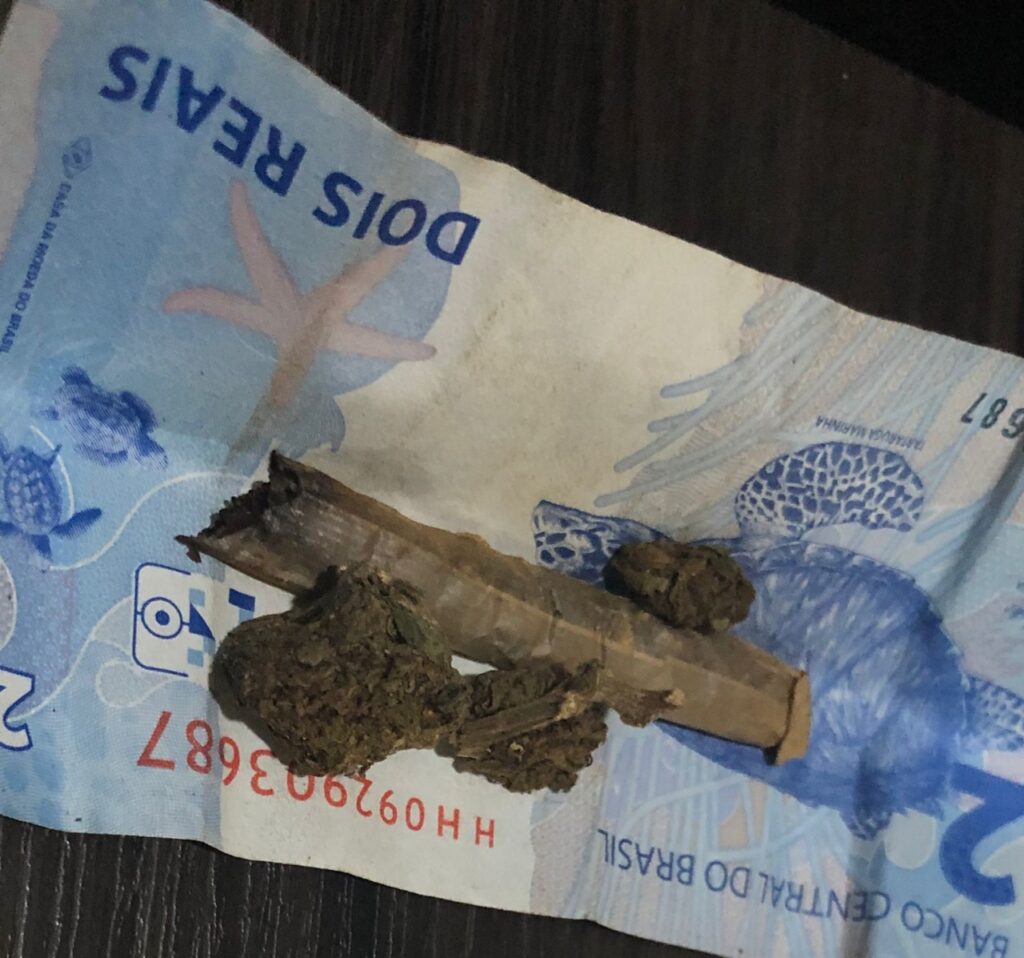 Ações da PF e PMs apreende arma e 280 kg de drogas em municípios da região Sul de MS Ações da PF e PMs apreende arma e 280 kg de drogas em municípios da região Sul de MS