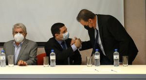 Secretário de governo marca presença na posse da nova diretoria da Maternidade Cândido Mariano