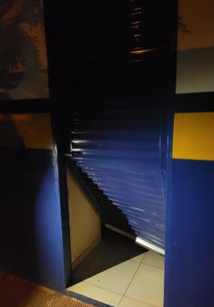 Mais de 470 doses de vacinas são perdidas após posto de saúde ser arrombado por ladrões Mais de 470 doses de vacinas são perdidas após posto de saúde ser arrombado por ladrões