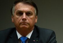 Bolsonaro responde carta de Barra Torres e diz que não acusou Anvisa de corrupção