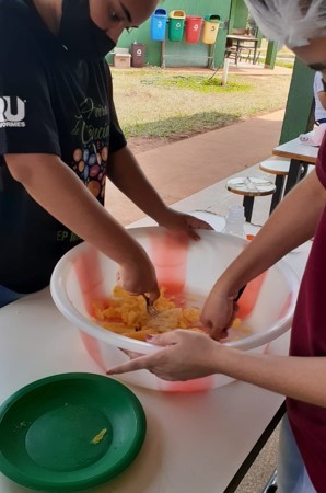 Alunos de escola agrícola de Camapuã se destacam ao criar produto, após oficina de empreendedorismo