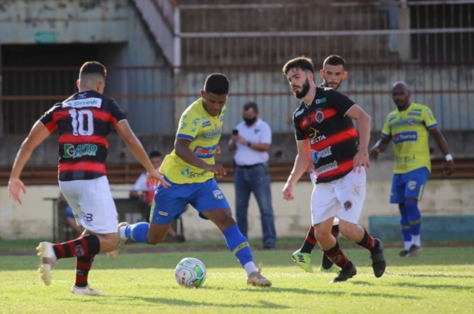 Costa Rica devolve vitória em clássico e se classifica; Aquidauanense goleia Coxim Costa Rica devolve vitória em clássico e se classifica; Aquidauanense goleia Coxim