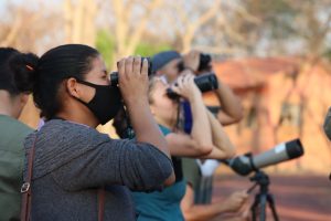 Evento “Vem Passarinhar MS” promove o birdwatching e inaugura placa com espécies de aves em Corumbá