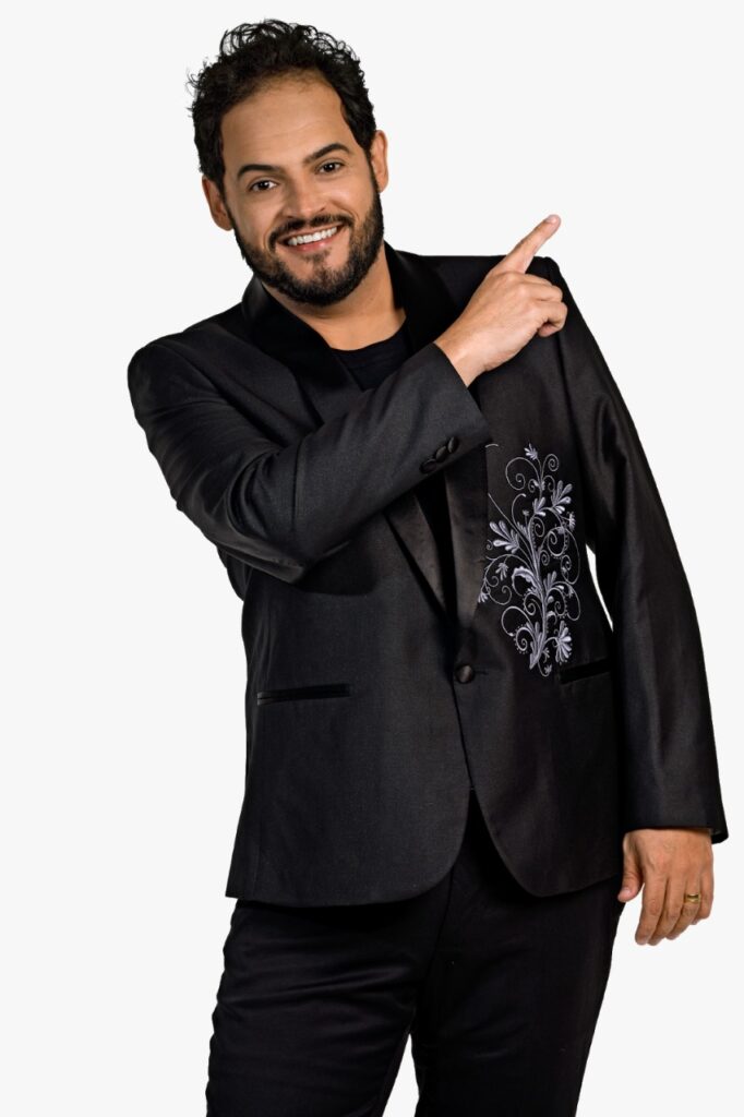 Matheus Ceará se apresenta na Capital com seu novo show de humor