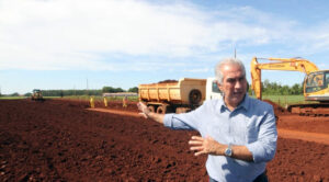 Em Fátima do Sul, governador vistoria MS-278, rodovia fundamental para a integração regional Em Fátima do Sul, governador vistoria MS-278, rodovia fundamental para a integração regional
