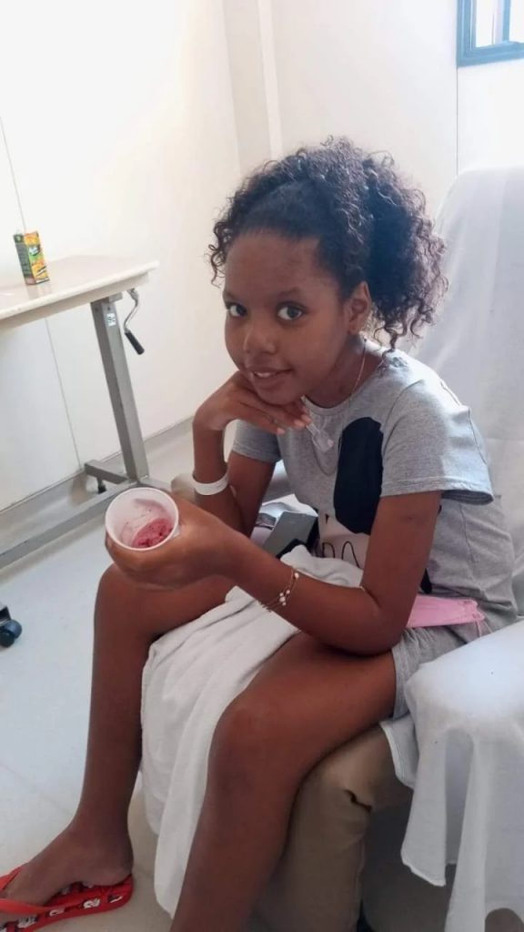 Com auxílio do governo de MS, adolescente com doença rara recebe transplante de fígado em SP Com auxílio do governo de MS, adolescente com doença rara recebe transplante de fígado em SP