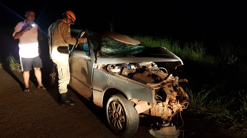 Acidente entre carro e caminhão termina com uma morte na ms-060