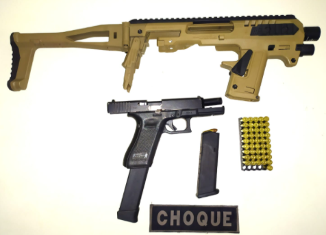 Homem é preso com kit usado para aumentar poder de fogo de pistola na Capital Homem é preso com kit usado para aumentar poder de fogo de pistola na Capital