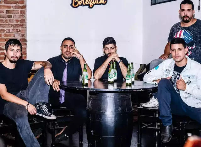 #FDS continua com Thiaguinho a festival de bandas e até enterro dos ossos de carnaval mais fora de época #FDS continua com Thiaguinho a festival de bandas e até enterro dos ossos de carnaval mais fora de época
