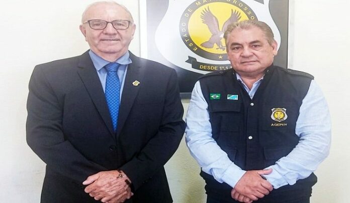 Aud-de-Oliveira-Chaves-e-Valdimir-Ayala-novo-diretor-da-Polícia-Penal-730x425