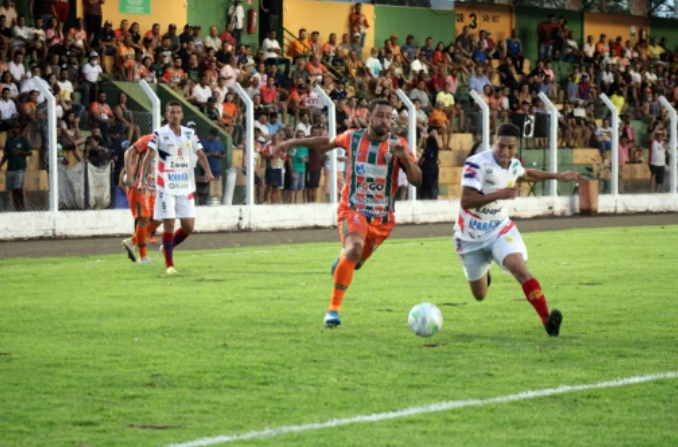 Operário arranca empate do Costa Rica e continua na liderança Operário arranca empate do Costa Rica e continua na liderança