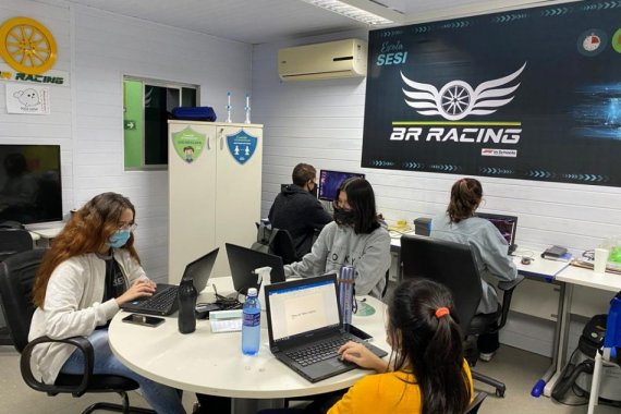 Duas escuderias do Sesi representam MS no torneio F1 in Schools, em São Paulo Duas escuderias do Sesi representam MS no torneio F1 in Schools, em São Paulo