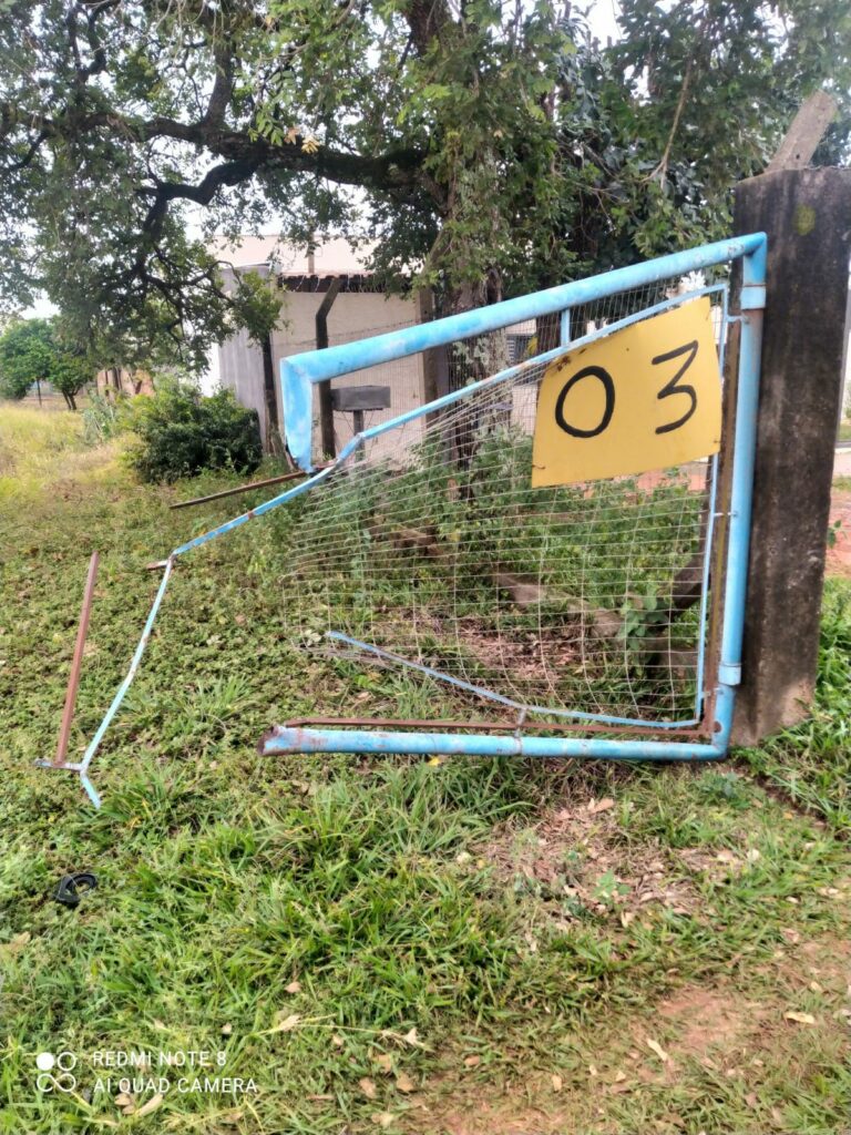Choque persegue e prende assaltantes após roubarem veículo no Jardim Itamaracá nesta manhã Choque persegue e prende assaltantes após roubarem veículo no Jardim Itamaracá nesta manhã