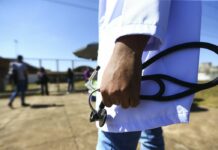 Aprovação no Enamed será obrigatória para exercer a medicina, decide governo