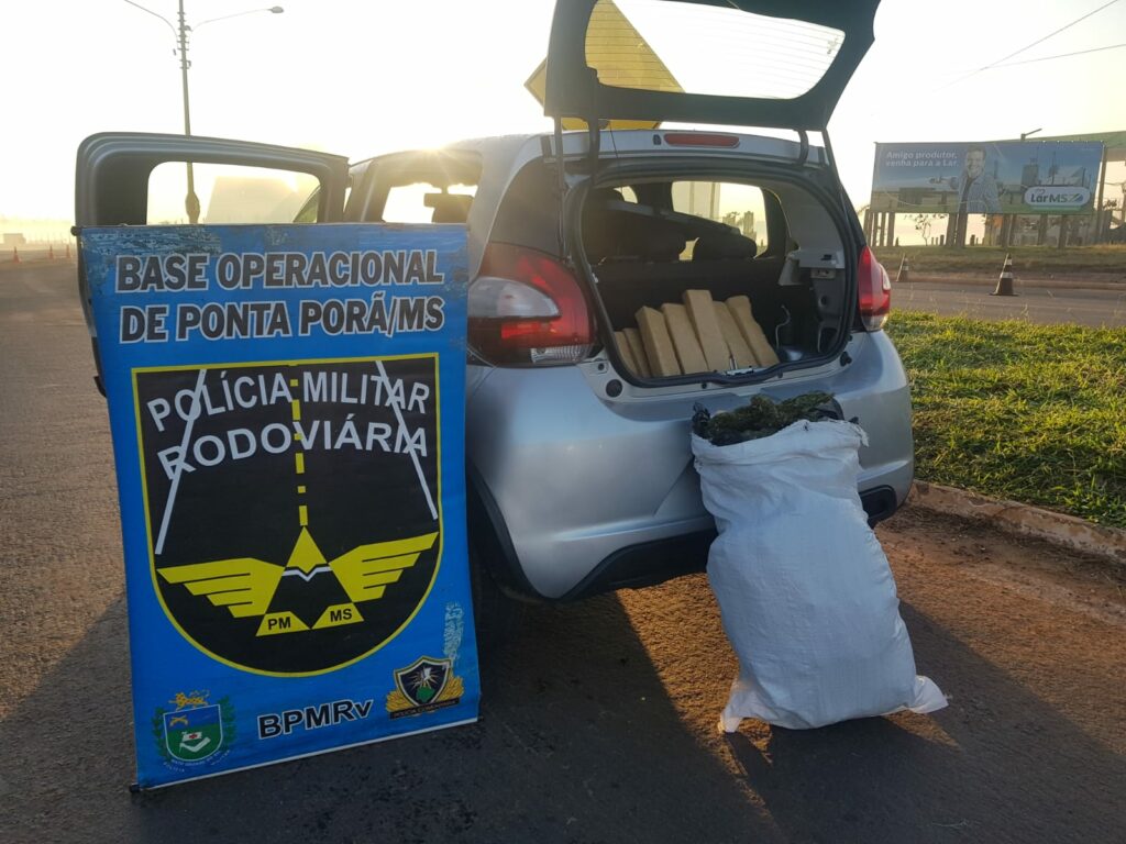 PMR apreende carga de maconha, na MS-162, em Sidrolândia PMR apreende carga de maconha, na MS-162, em Sidrolândia