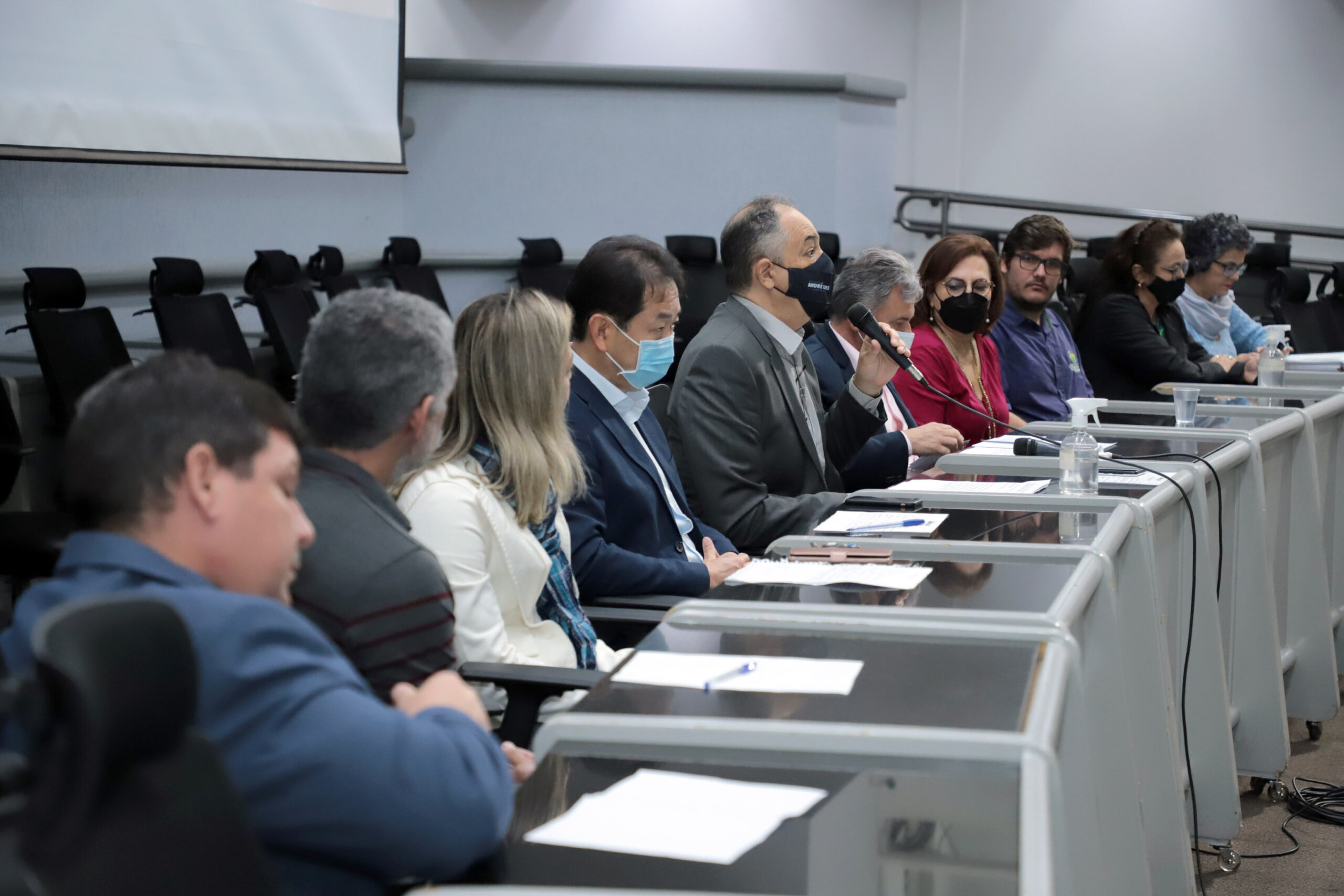 Campo Grande não desenvolve ações concretas para destinação do lixo doméstico Campo Grande não desenvolve ações concretas para destinação do lixo doméstico