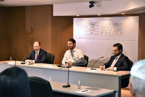 Fiems promove palestra com ministro do TSE e reforça compromisso com a democracia Fiems promove palestra com ministro do TSE e reforça compromisso com a democracia