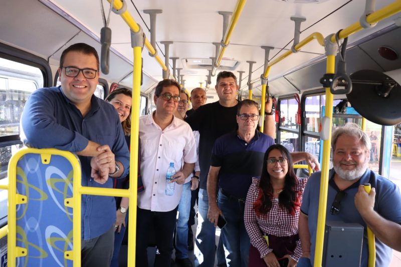 Dourados ganha quatro novos ônibus para o transporte público Dourados ganha quatro novos ônibus para o transporte público
