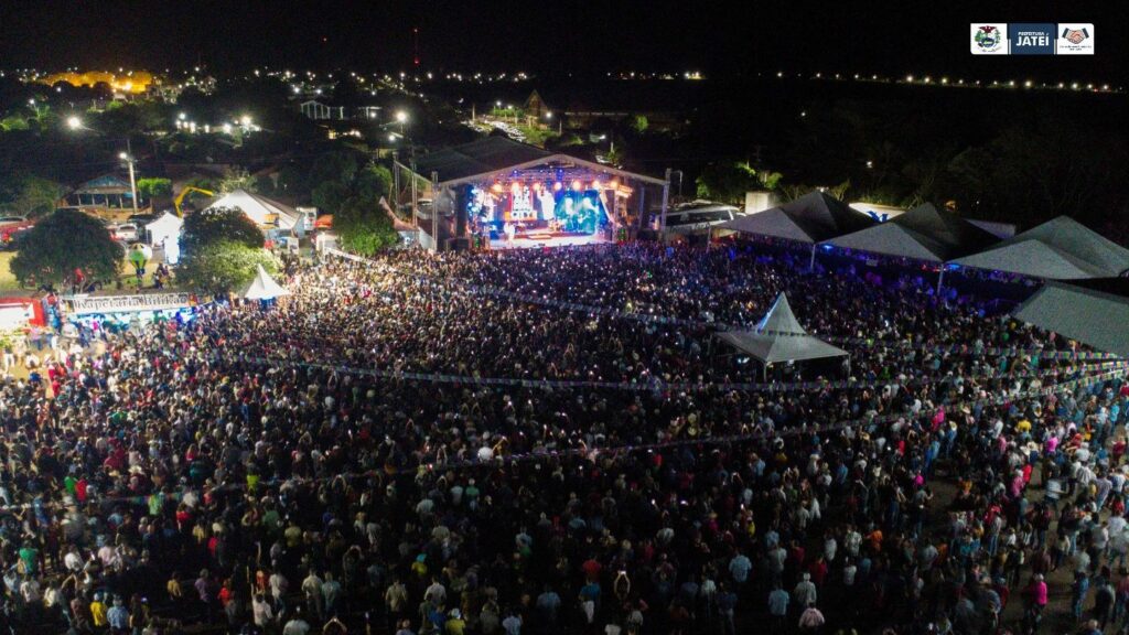 45ª festa da Fogueira se encerra com show espetacular de Luan Santana 45ª festa da Fogueira se encerra com show espetacular de Luan Santana