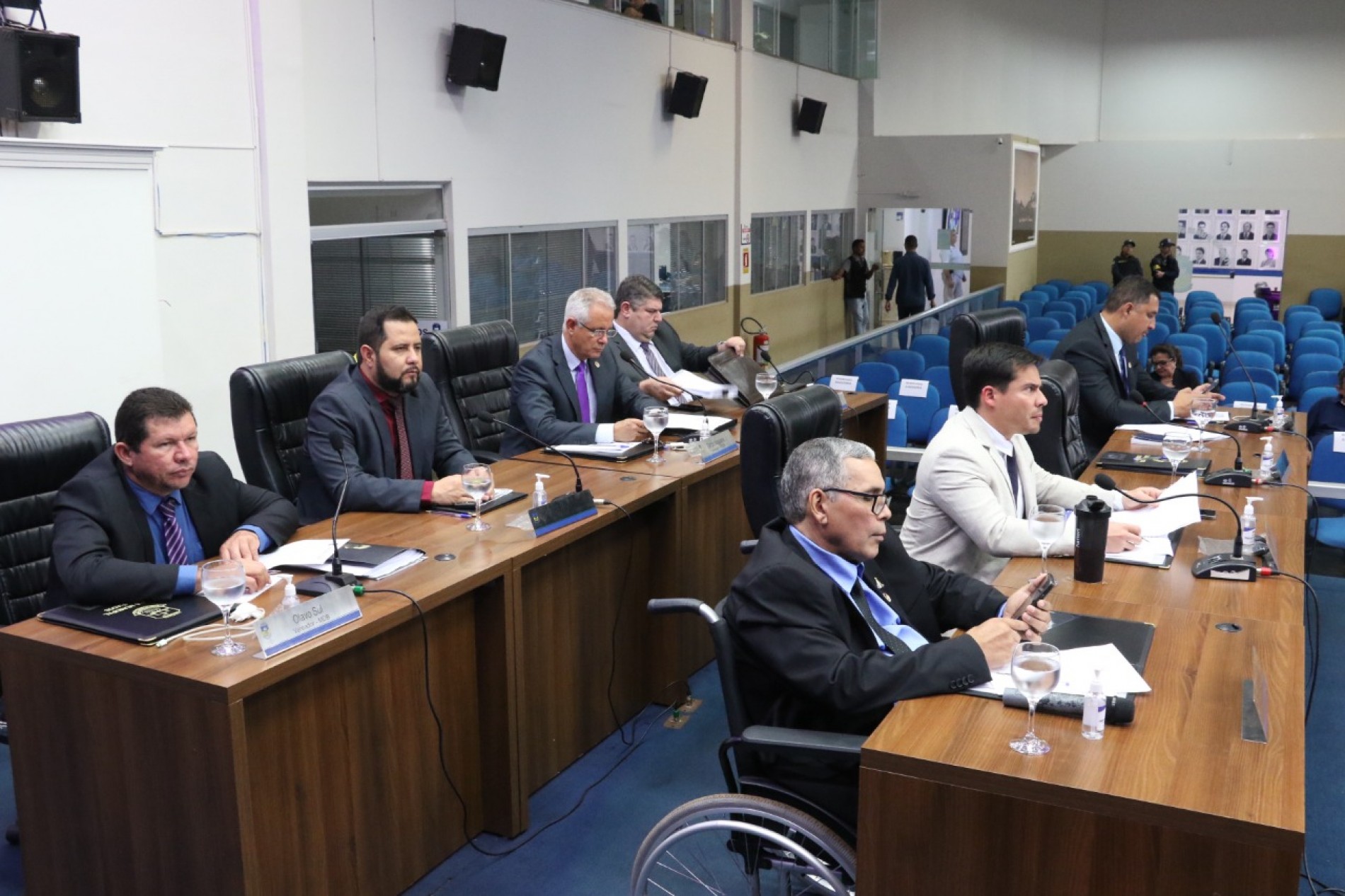 Vereadores aprovam 18 projetos na 25ª sessão ordinária do ano em dourados