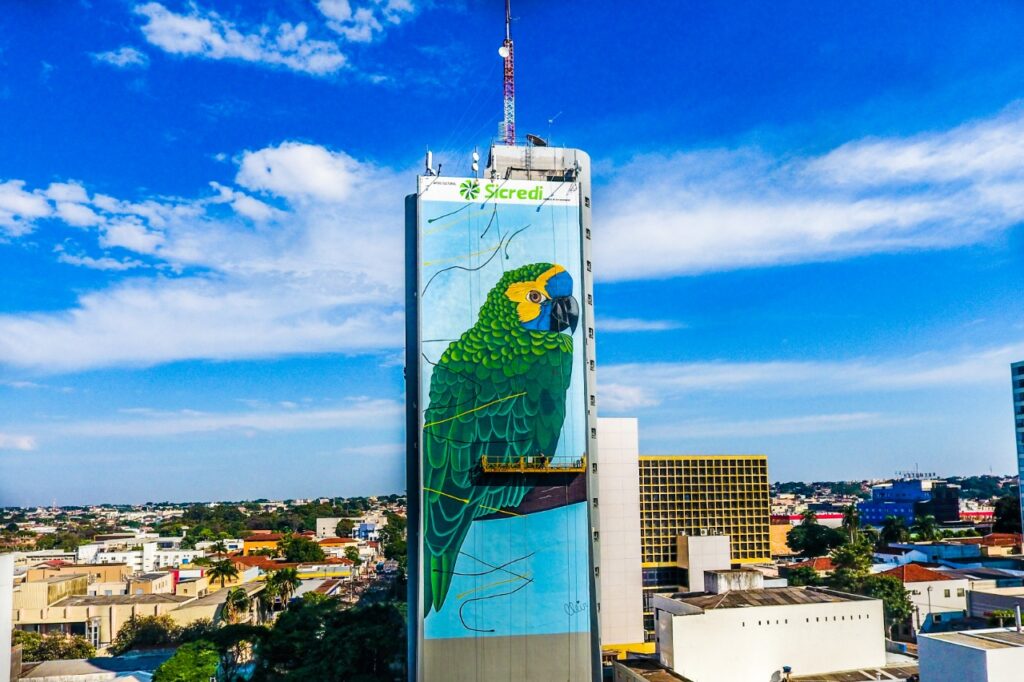 Pelas mãos de Cleir, Campo Grande exibe obras que são verdadeiros cartões postais Pelas mãos de Cleir, Campo Grande exibe obras que são verdadeiros cartões postais