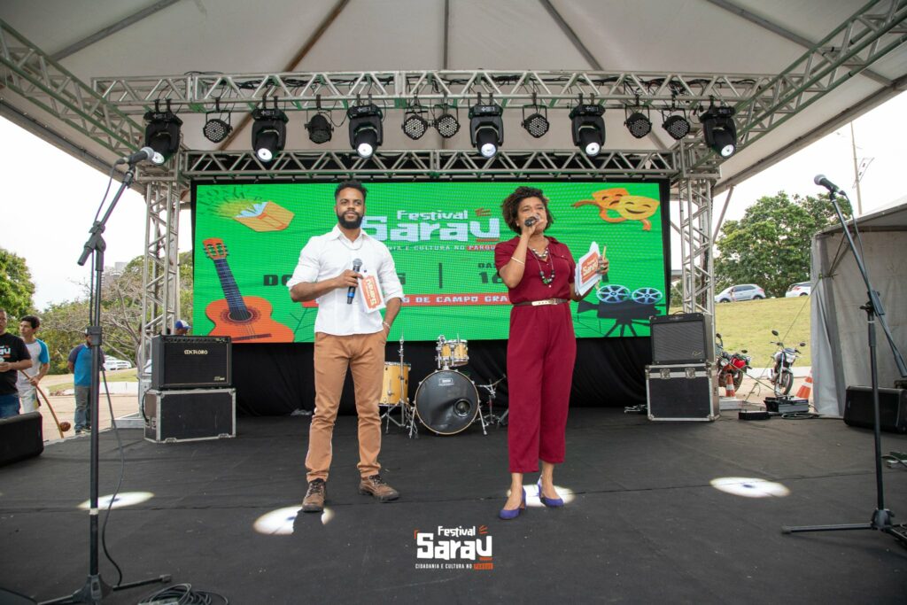 Aniversário Lei Maria da Penha: mulheres dão show e conscientizam no Sarau Parque Aniversário Lei Maria da Penha: mulheres dão show e conscientizam no Sarau Parque