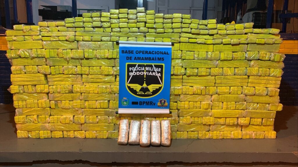 Barrados mais de R$ 1,8 milhão em apreensão de 785 kg de drogas em Amambai