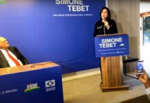 Simone Tebet registra candidatura à presidência no TSE
