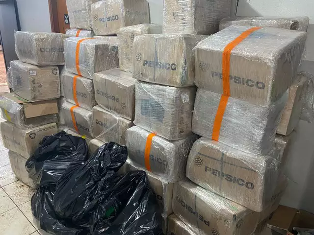 PM barra carga de carne que tinha também 2 ton de drogas 'estocadas'