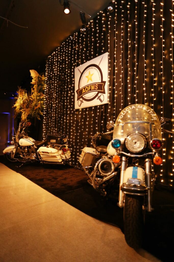 Baile da Espada reúne autoridades, militares e a sociedade para celebrar os 187 anos da PMMS Baile da Espada reúne autoridades, militares e a sociedade para celebrar os 187 anos da PMMS