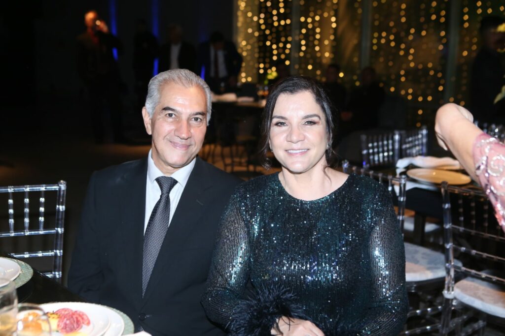 Baile da Espada reúne autoridades, militares e a sociedade para celebrar os 187 anos da PMMS Baile da Espada reúne autoridades, militares e a sociedade para celebrar os 187 anos da PMMS