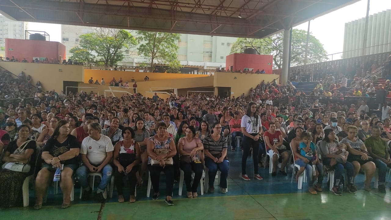 Governador entrega cartões do Programa Mais Social em Campo Grande Governador entrega cartões do Programa Mais Social em Campo Grande