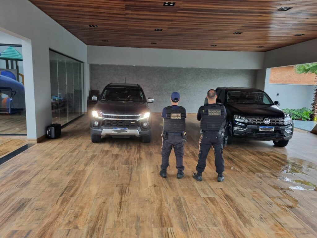 PF em MS mira em quadrilha de 'luxo' que contrabandeava eletrônicos PF em MS mira em quadrilha de 'luxo' que contrabandeava eletrônicos