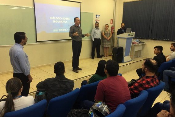 Novos alunos de cursos técnicos são recepcionados na Faculdade Senai de Campo Grande Novos alunos de cursos técnicos são recepcionados na Faculdade Senai de Campo Grande