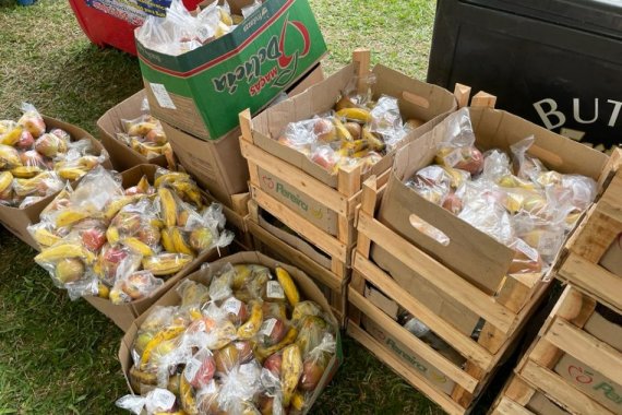 Frutas remanescentes da Corrida do Pantanal são doadas para instituição de apoio a moradores de rua Frutas remanescentes da Corrida do Pantanal são doadas para instituição de apoio a moradores de rua