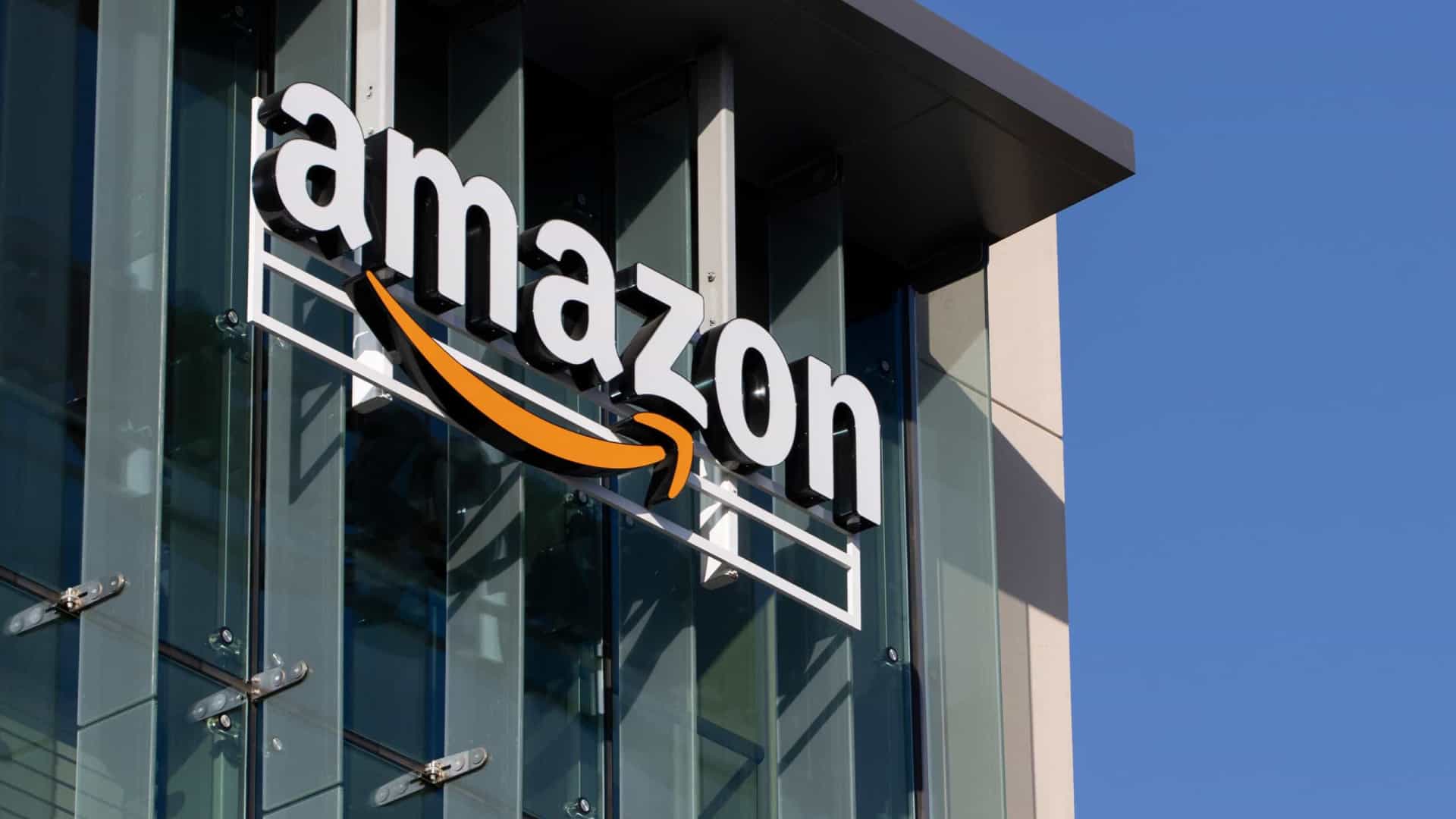 Amazon acusa Google de ameaçar fabricantes de televisões