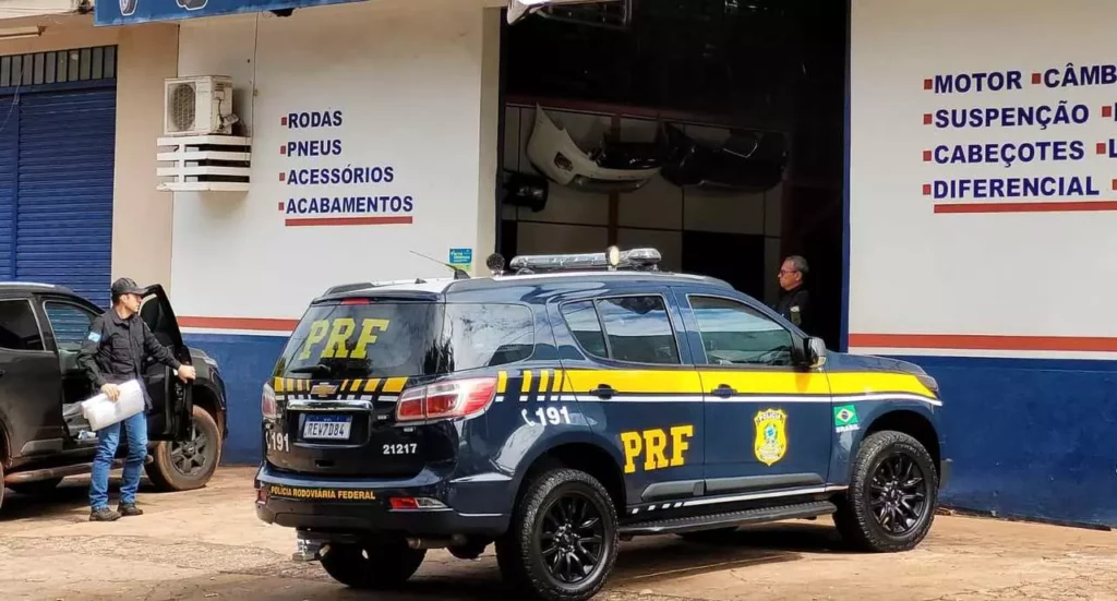 PF vai a caça de bando que furta e desmanche máquinas agrícolas em Dourados PF vai a caça de bando que furta e desmanche máquinas agrícolas em Dourados